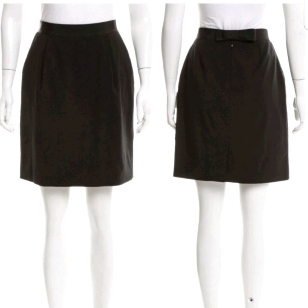 Kate Spade Studio Black Back Bow Pencil Skirt  Sz2, no tag, never worn.